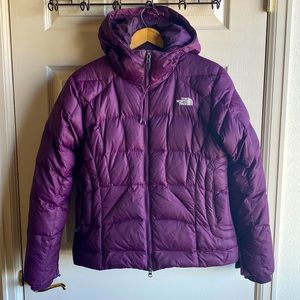Women’s Northface puffy jacket (Med)